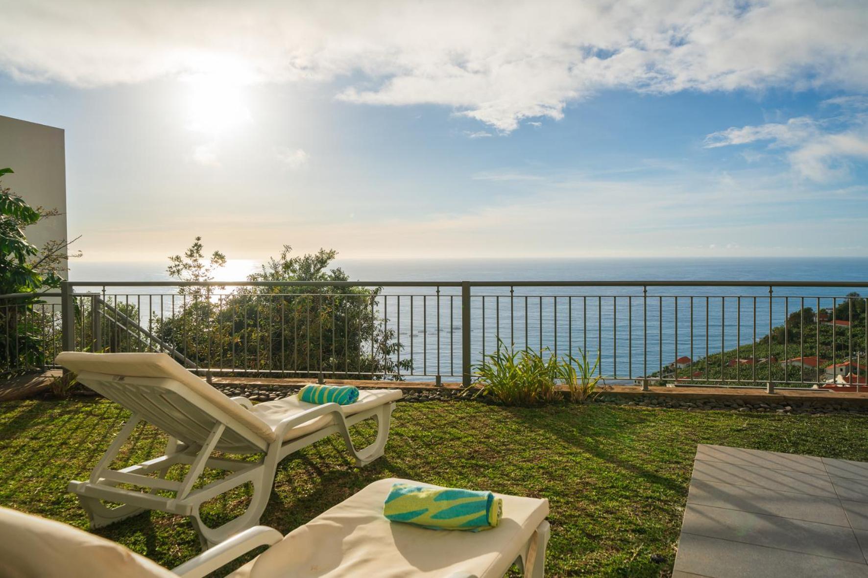 Villa Ourmadeira - Casa Amaro Sol, Tranquil Calheta  Esterno foto